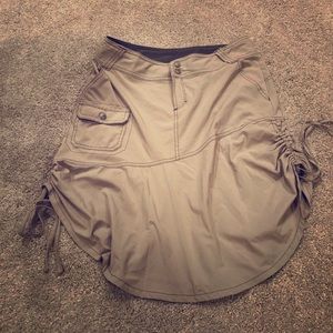 Athleta scrunch side skirt